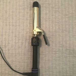 Hot Tools 1 1/12” curling iron